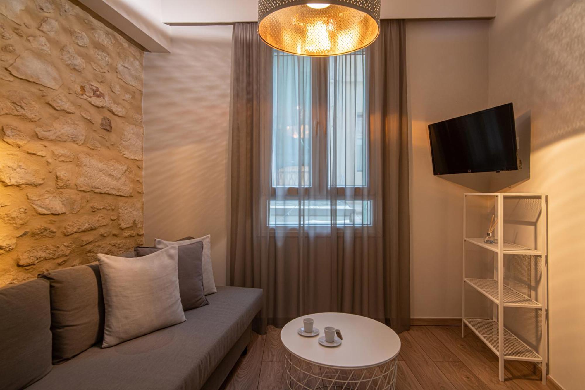 The Central Boutique Apartments Iraklion Buitenkant foto