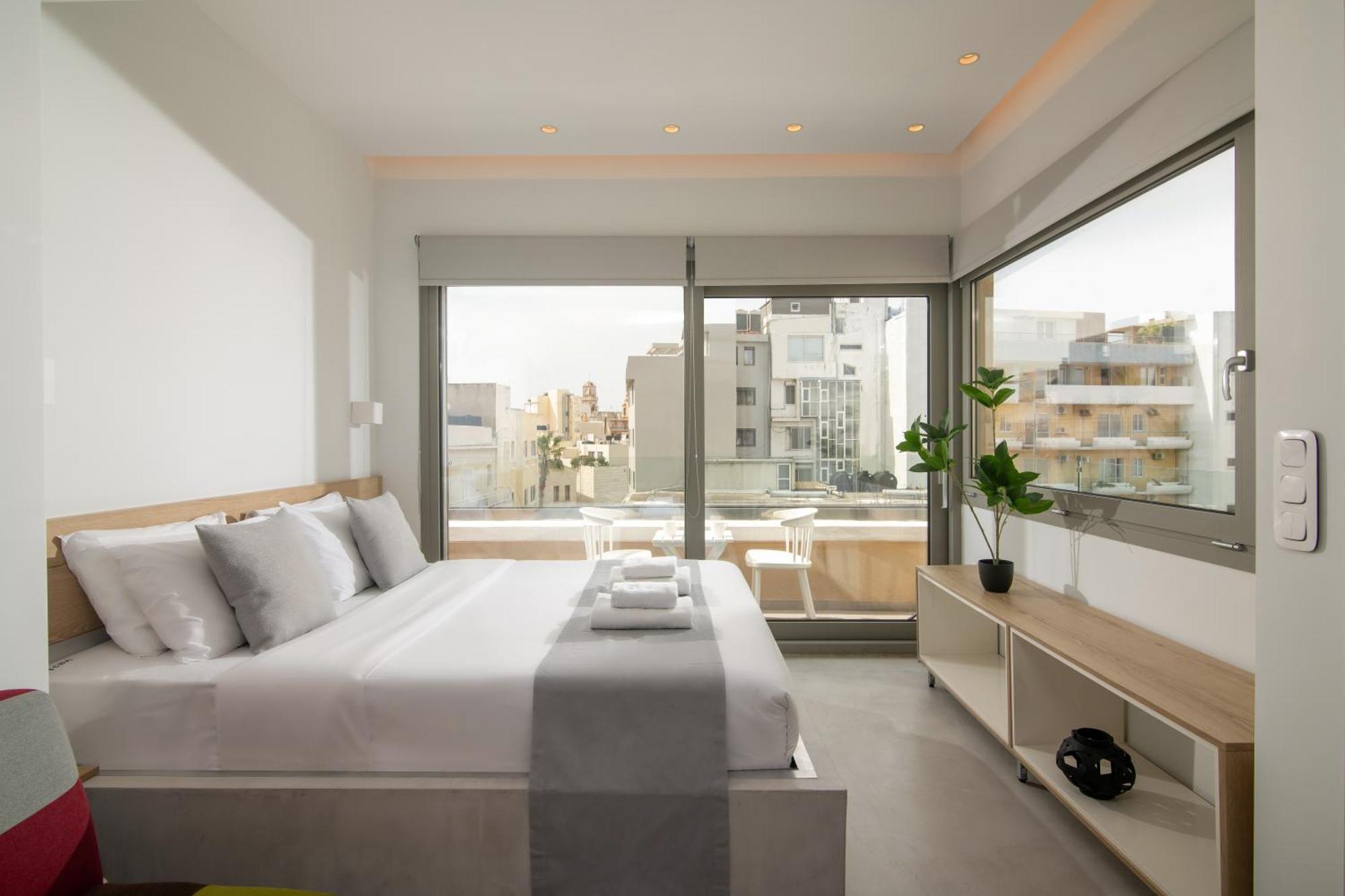 The Central Boutique Apartments Iraklion Buitenkant foto