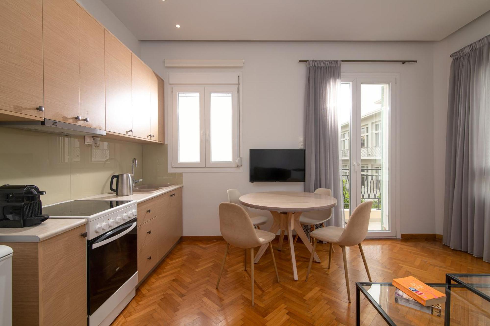 The Central Boutique Apartments Iraklion Buitenkant foto
